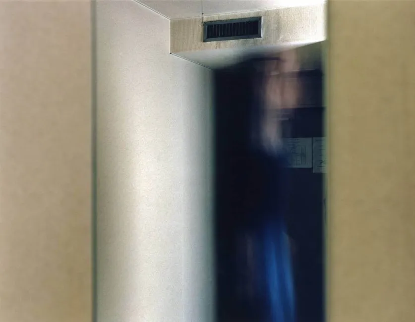 2015 Akira Otsubo- Shadow in the Room 013