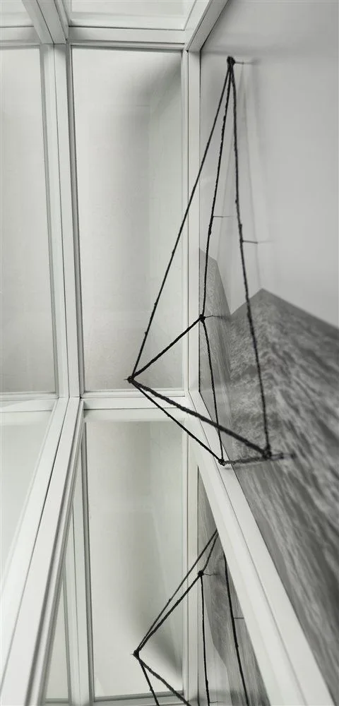 Dimensiones 1 (lateral view) by Sebastián Gonzalez