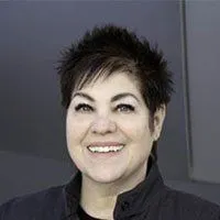 Gwen Chanzit