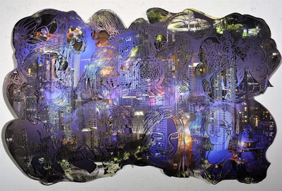 2018 Wenqian Leng- She is in the Crazy City