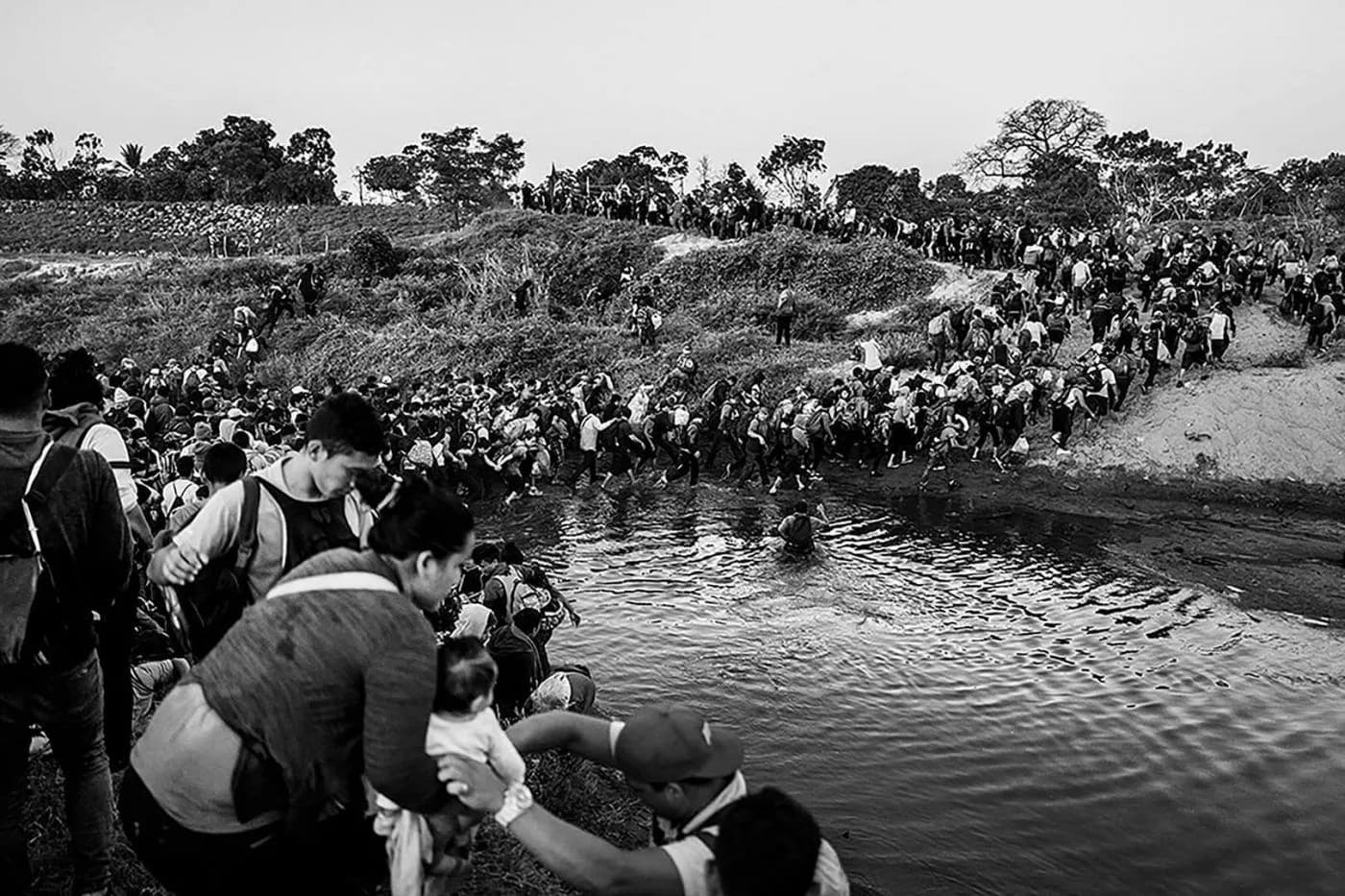 2019 Ada Luisa Trillo Crossing the Suchiate River